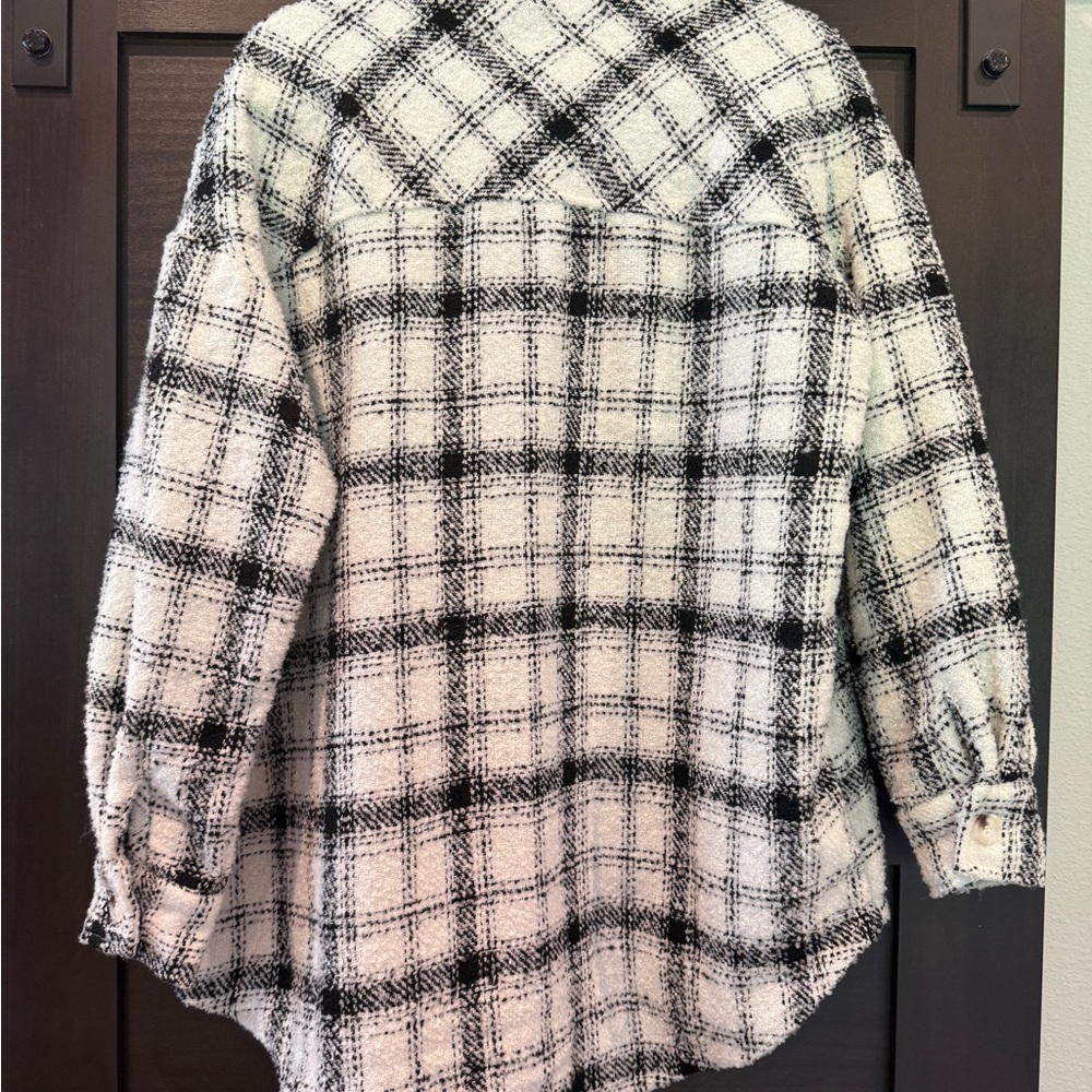 Plaid Button-Up Jacket - Picture 3 of 3